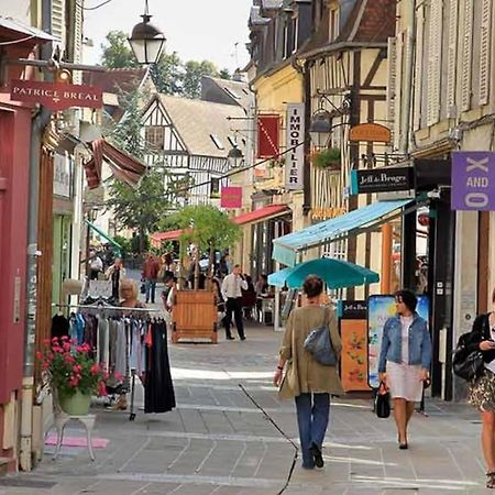 Le Petit Paris Compiegne Leilighet Eksteriør bilde
