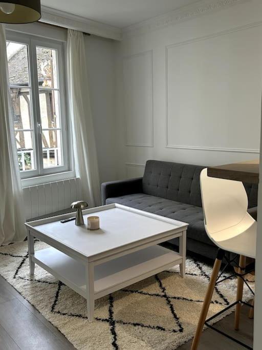 Le Petit Paris Compiegne Leilighet Eksteriør bilde