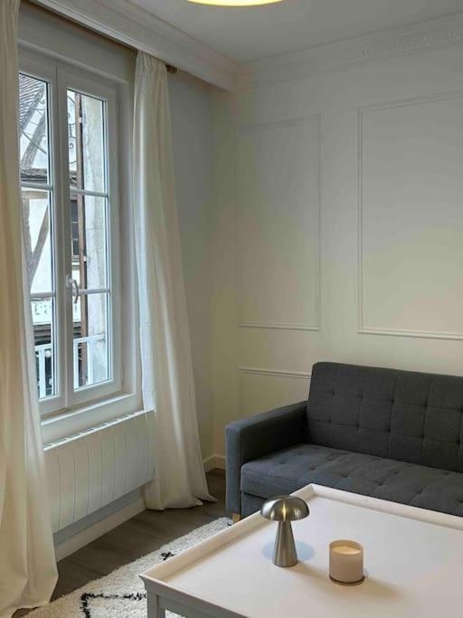 Le Petit Paris Compiegne Leilighet Eksteriør bilde